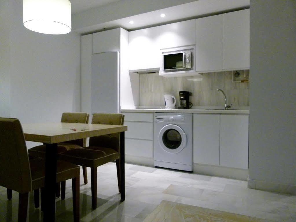 Urbanliving Gran Capitan Apartment Granada Exterior photo